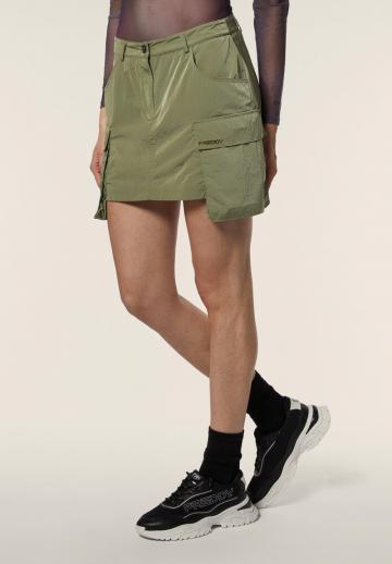 Юбка с накладными карманами