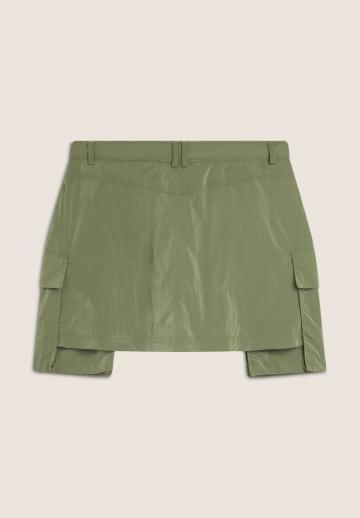 Юбка с накладными карманами