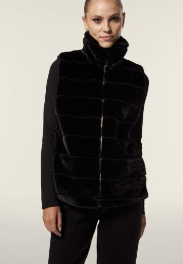 Пуховой жилет