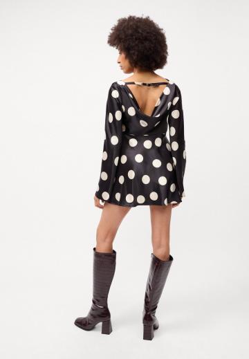 Короткое платье