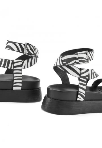 Босоножки на платформе