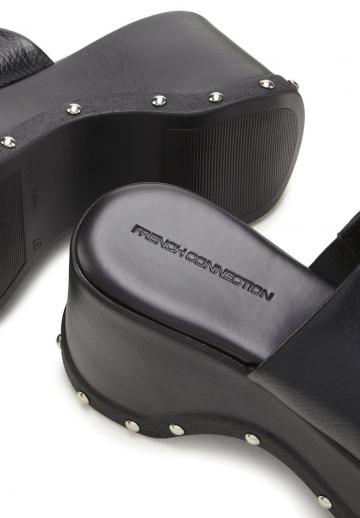 Босоножки на каблуке