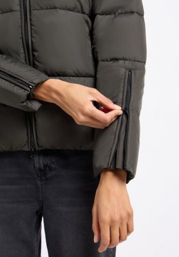 Зимняя куртка