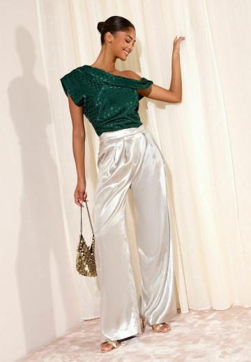 Атласная блузка