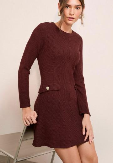 Платье футляр