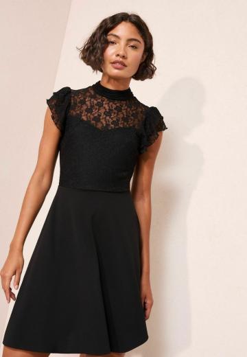 Короткое платье