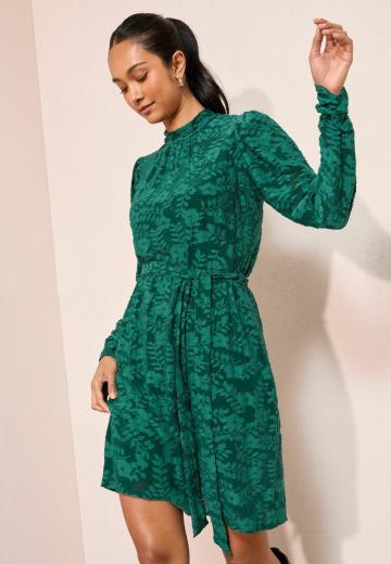 Короткое платье