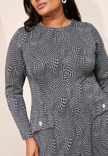 Вязаное платье