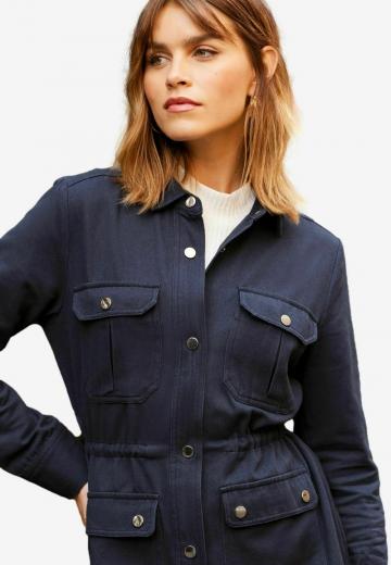 Куртка с накладнымит карманами