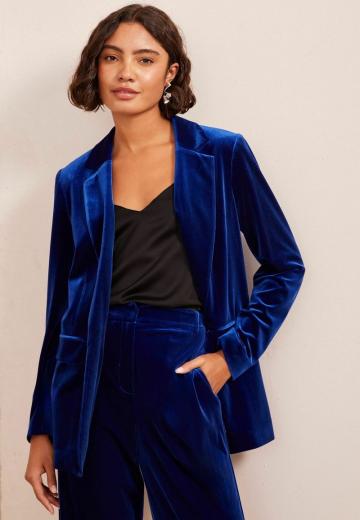 Короткое пальто