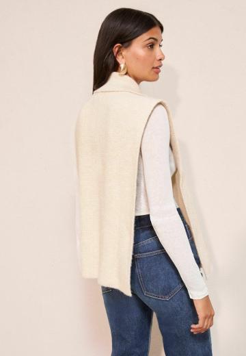 Пуловер с воротником поло