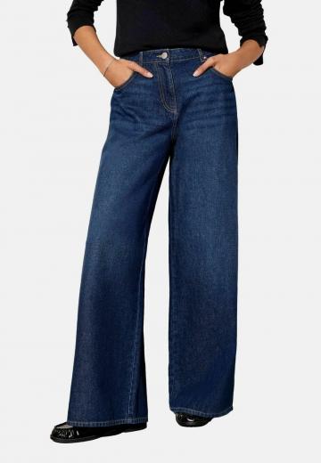 Клешеные джинсы