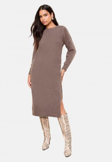 Вязаное платье