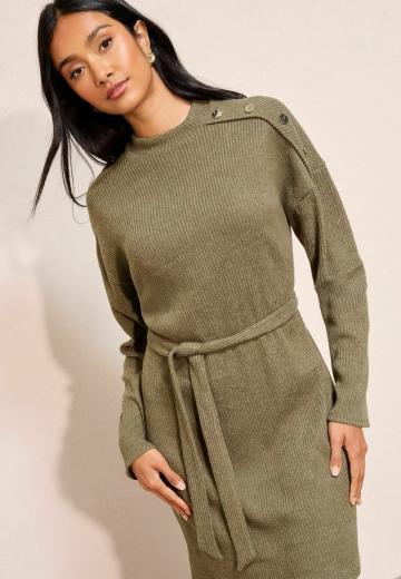 Вязаное платье