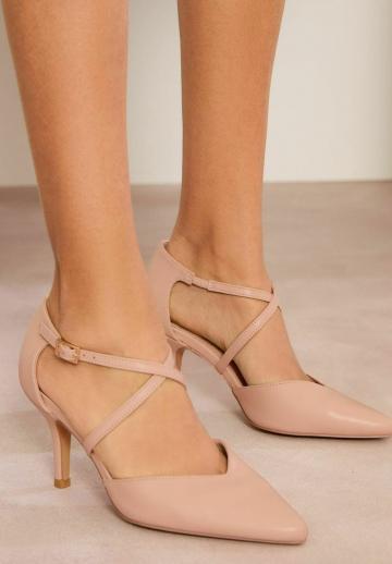 Туфли с ремешком