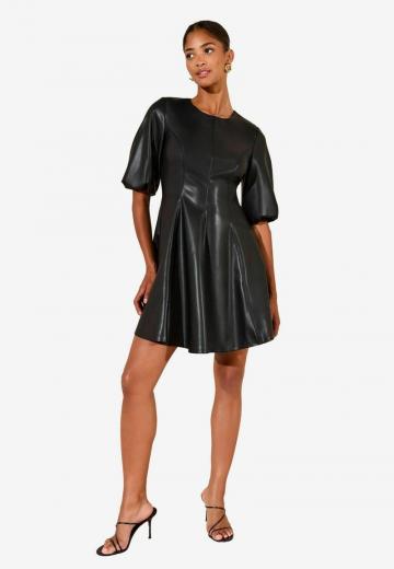 Короткое платье