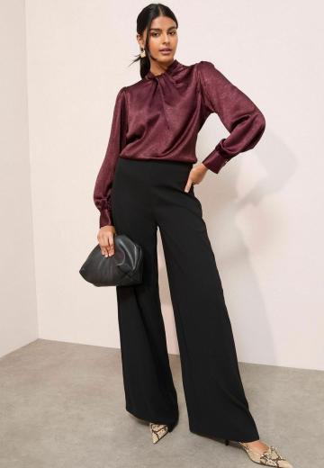 Атласная блузка