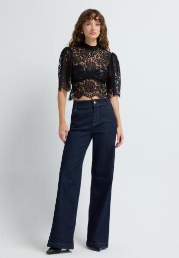 Кружевная блузка