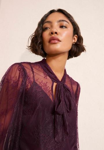 Кружевная блузка