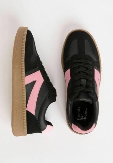 Гандбольные кроссовки