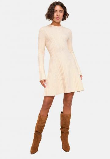 Вязаное платье