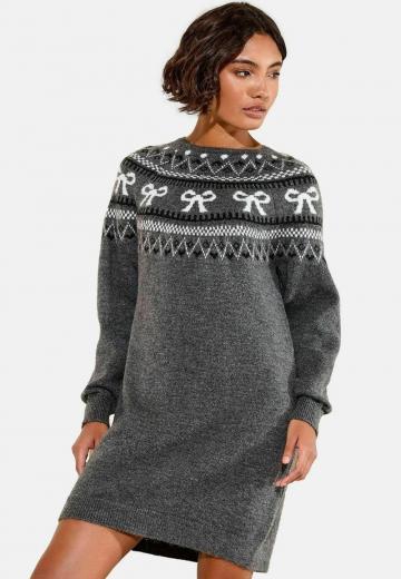 Вязаное платье