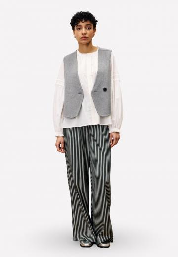 Короткая куртка