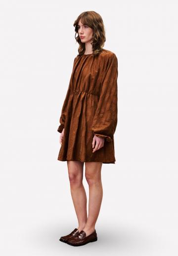 Короткое платье