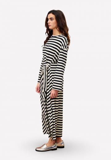 Вязаное платье