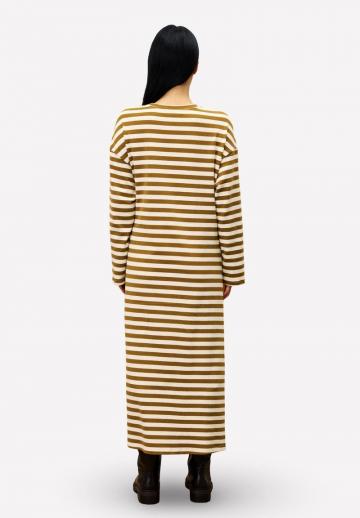 Вязаное платье