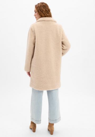 Короткое пальто