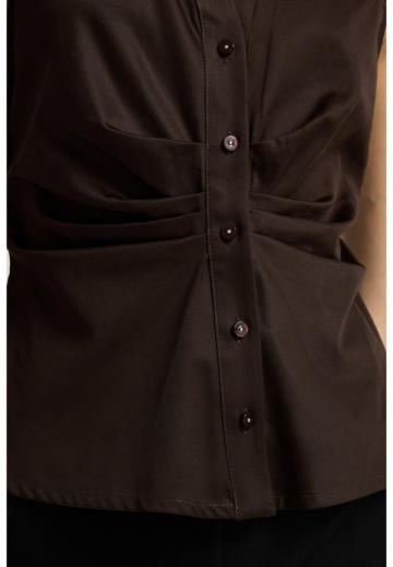 Блузка без рукавов