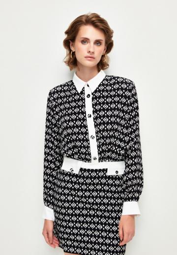 Жаккардовая вязаная кофта