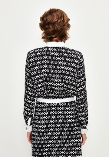 Жаккардовая вязаная кофта