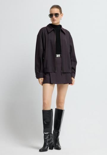 Куртка с накладнымит карманами