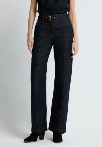 Клешеные джинсы
