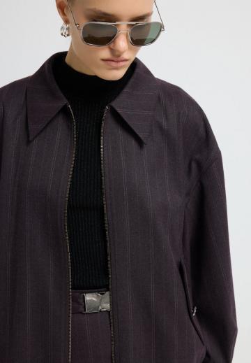 Куртка с накладнымит карманами