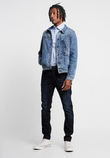 Узкие джинсы