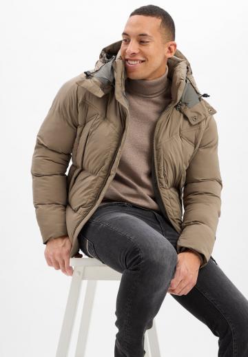 Зимняя куртка