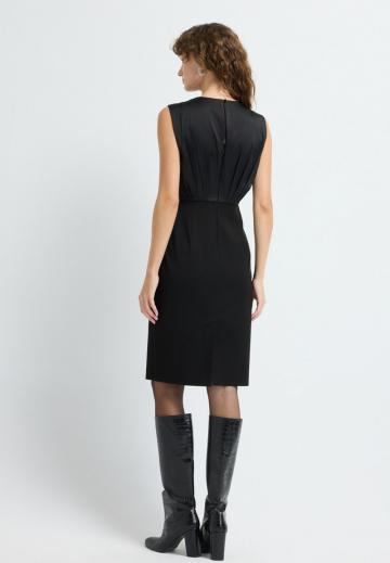 Платье футляр