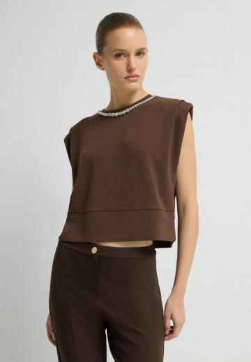 Блузка без рукавов