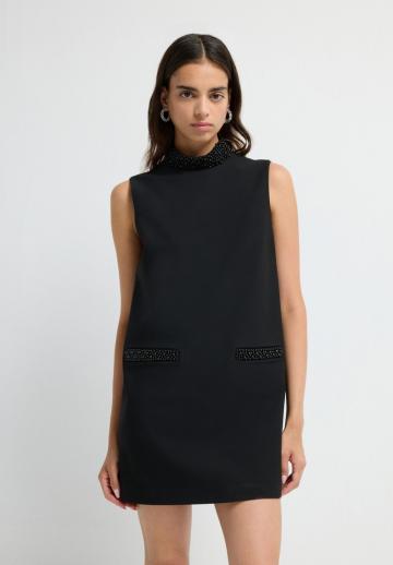 Короткое платье