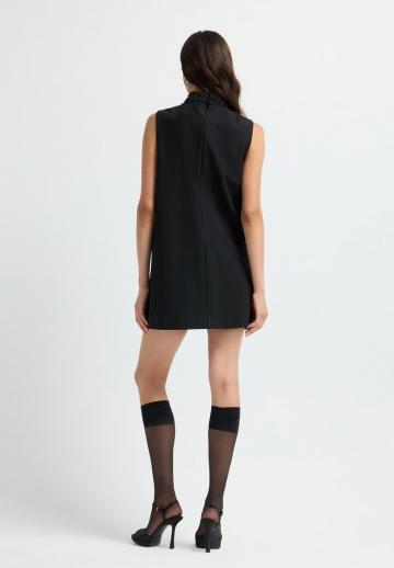 Короткое платье