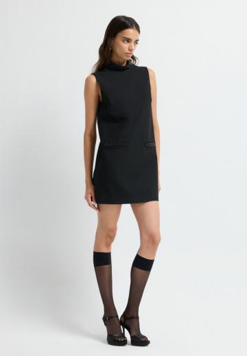 Короткое платье