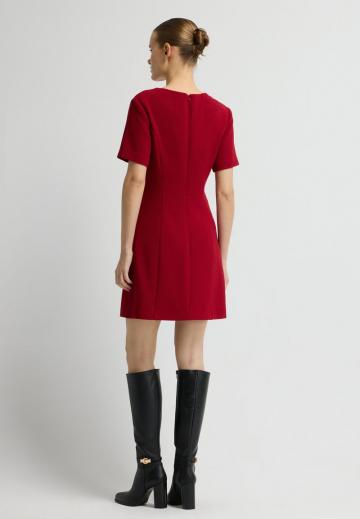 Короткое платье