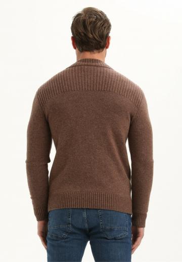 Вязаная кофта