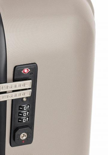 Чемодан на колесах