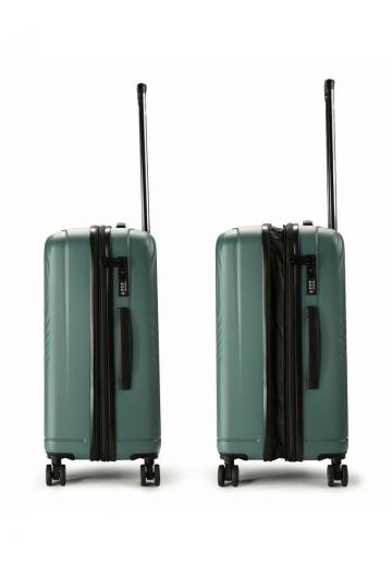 Набор чемоданов