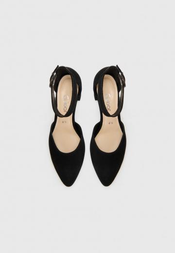 Туфли с ремешком