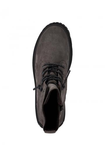 Ботинки на шнуровке